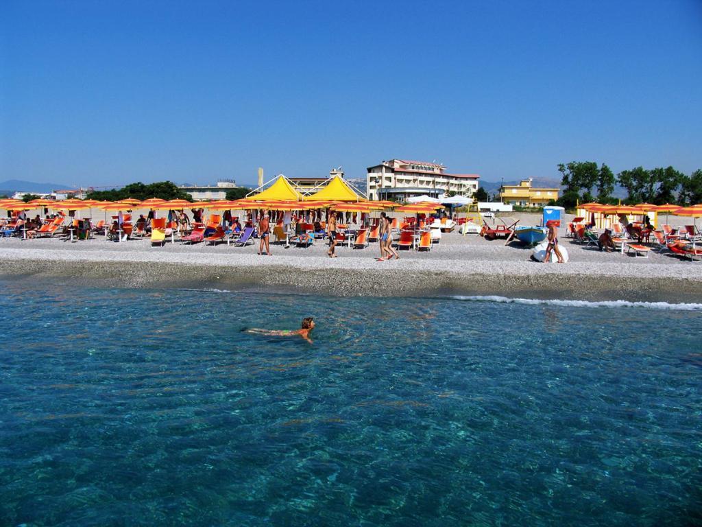 Apartamento Monolocale Deluxe A 2,7 Km Dal Mare Per 2 Persone Siderno Exterior foto