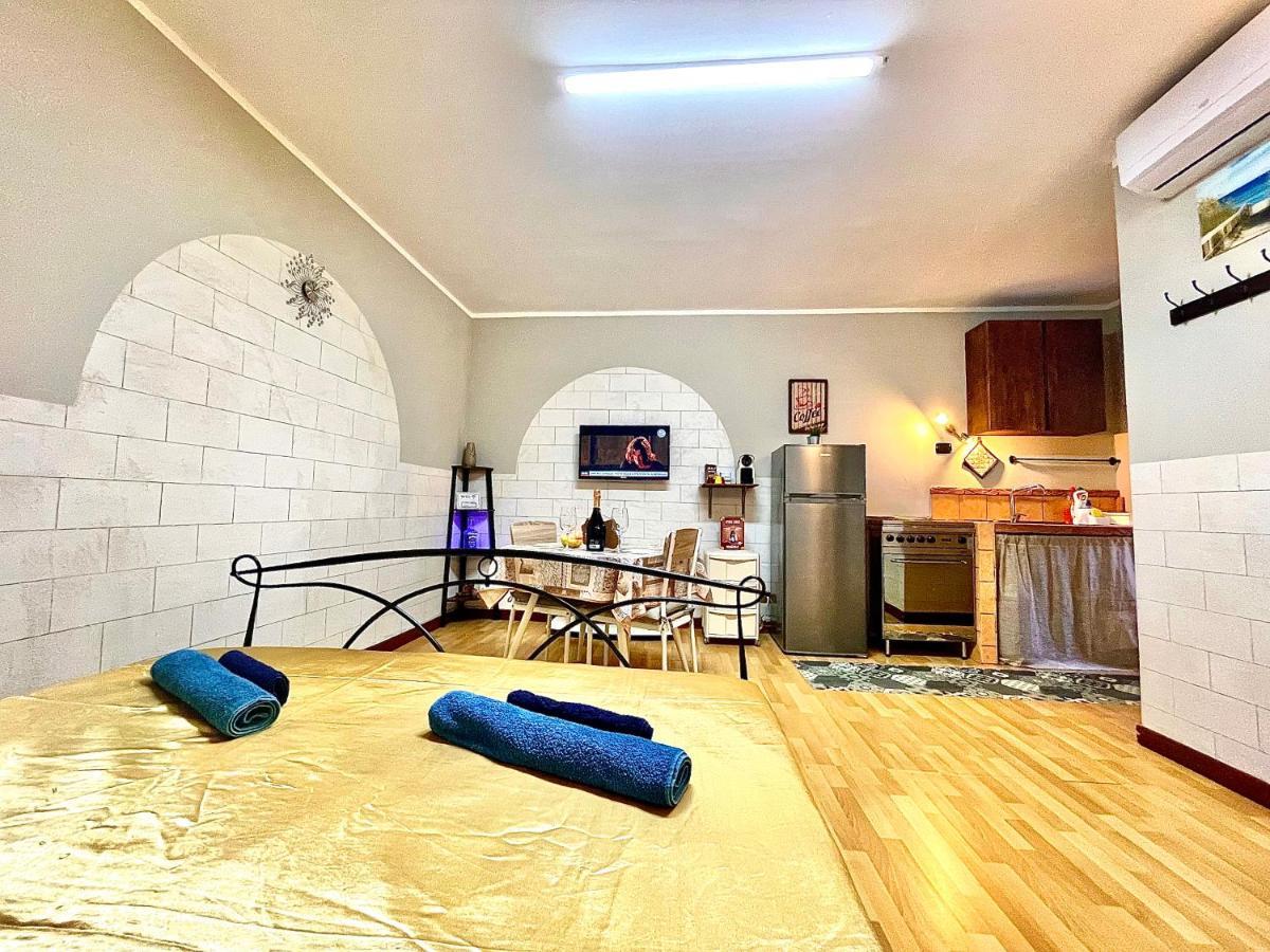 Apartamento Monolocale Deluxe A 2,7 Km Dal Mare Per 2 Persone Siderno Exterior foto