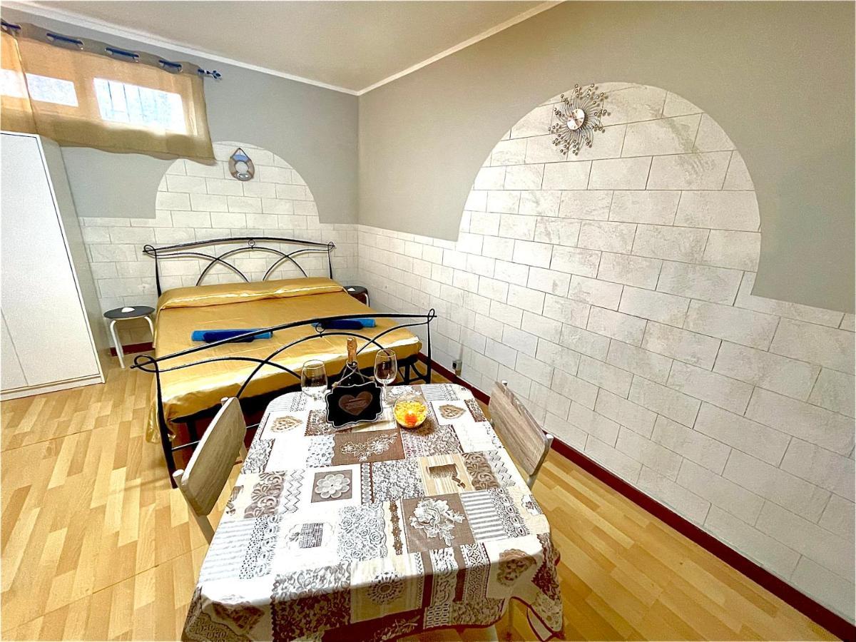 Apartamento Monolocale Deluxe A 2,7 Km Dal Mare Per 2 Persone Siderno Exterior foto