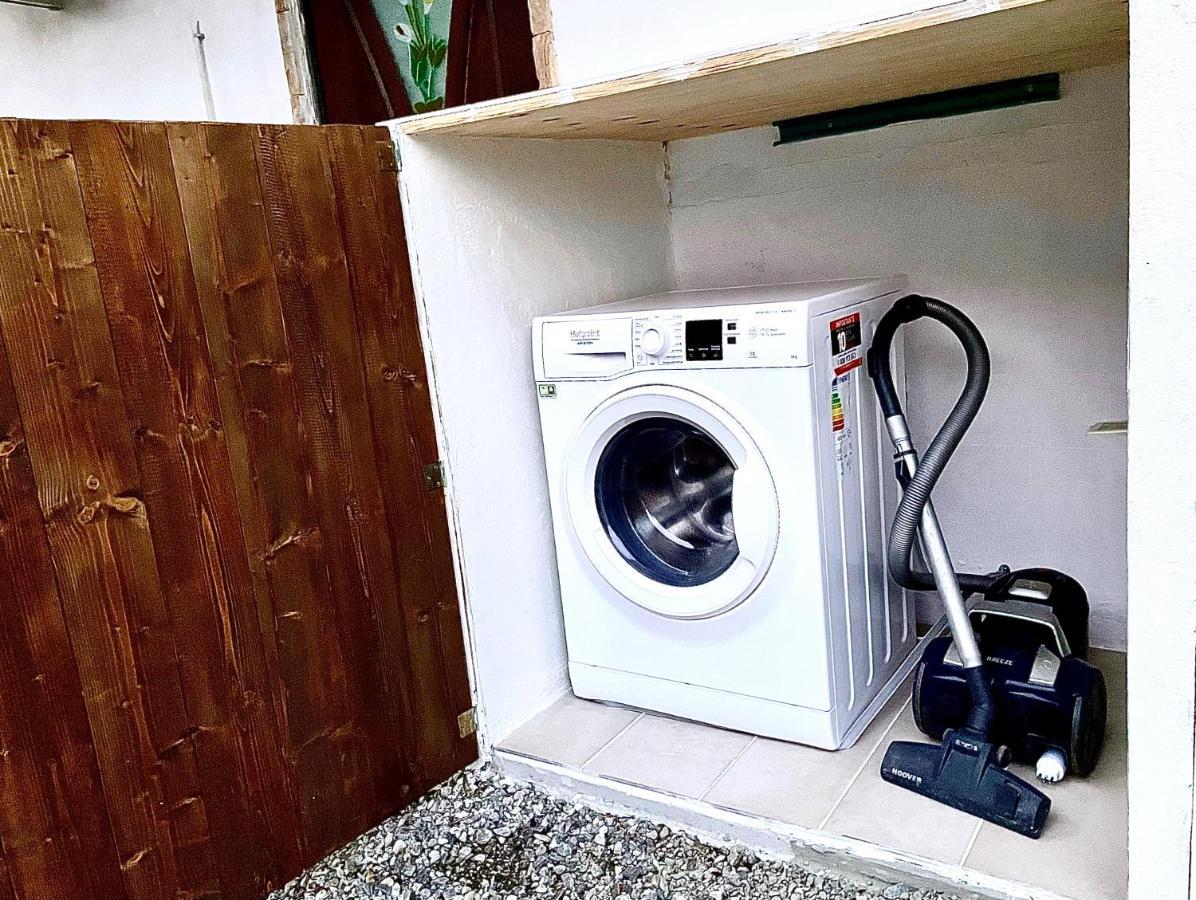 Apartamento Monolocale Deluxe A 2,7 Km Dal Mare Per 2 Persone Siderno Exterior foto